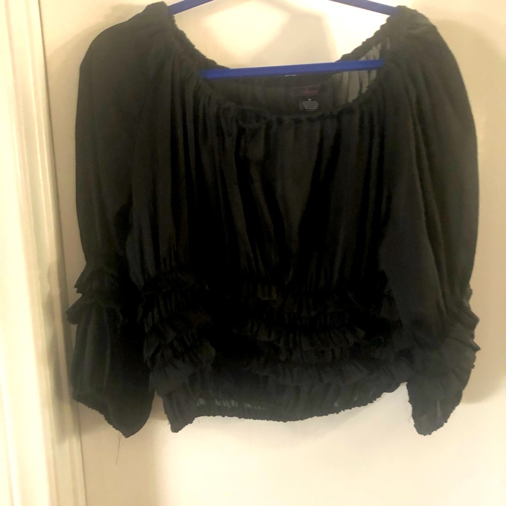 Great price Beautiful Carmen Miranda black silk off the shoulder